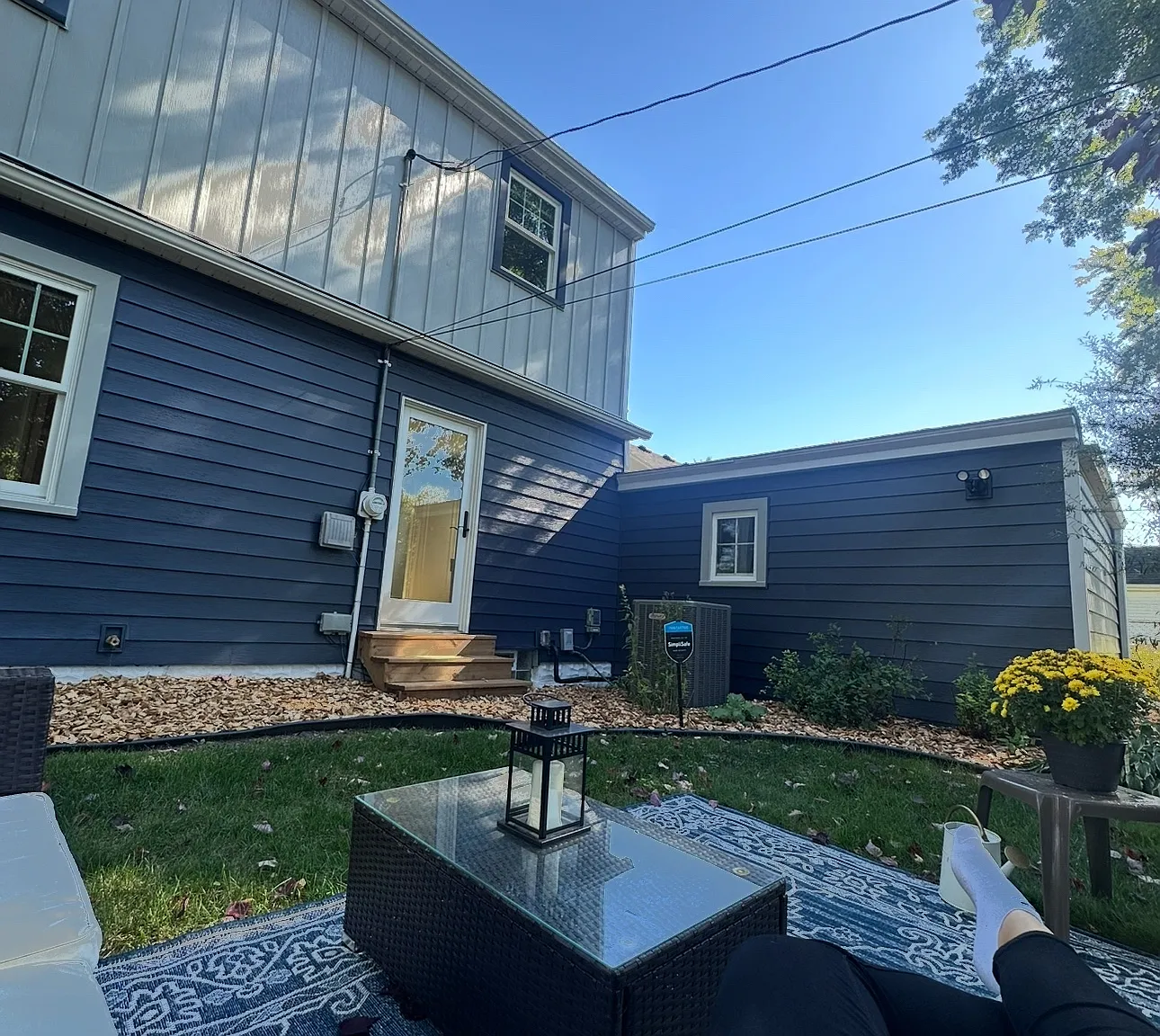 3 bed, 1318 sqft, $4,350 — Photo 4