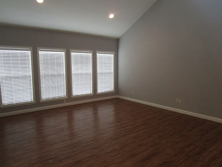 2420 Boulder Springs Dr — Photo 5