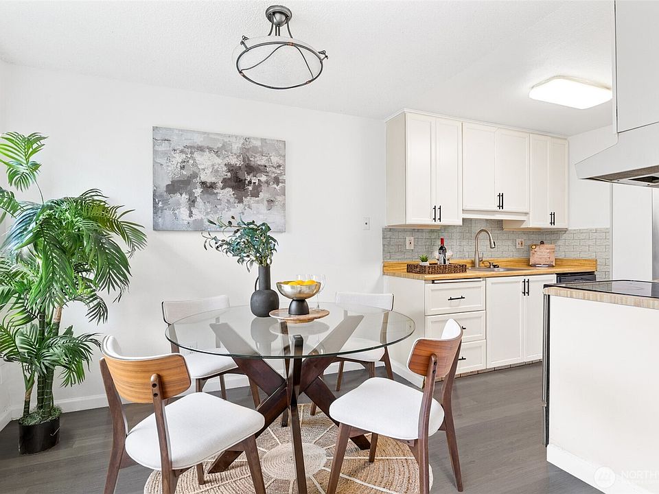 1st image of 2020 Grant Avenue S #A202