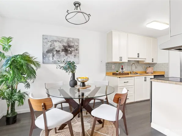 2020 Grant Avenue S #A202, Renton, WA 98055