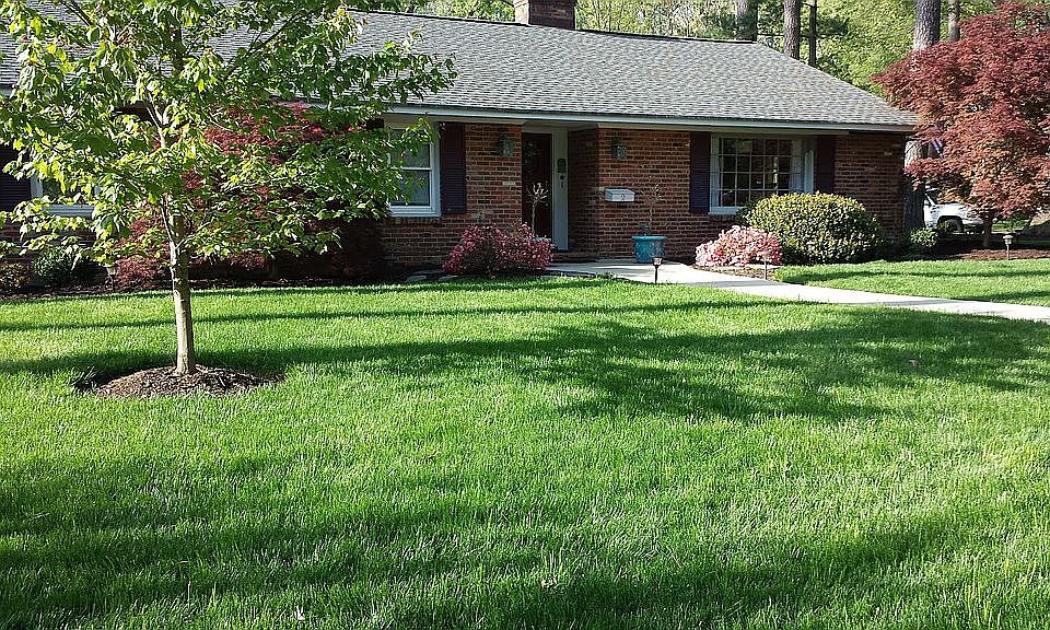 1st image of 2 Garland Dr