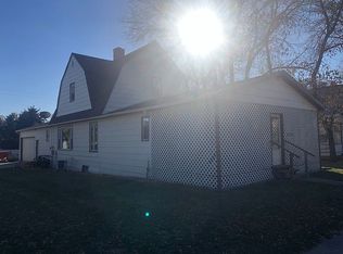 1022 2nd St NE, Fessenden, ND 58438