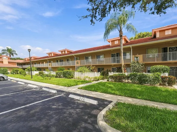 5876 REGAL GLEN Drive #201, Boynton Beach, FL 33437
