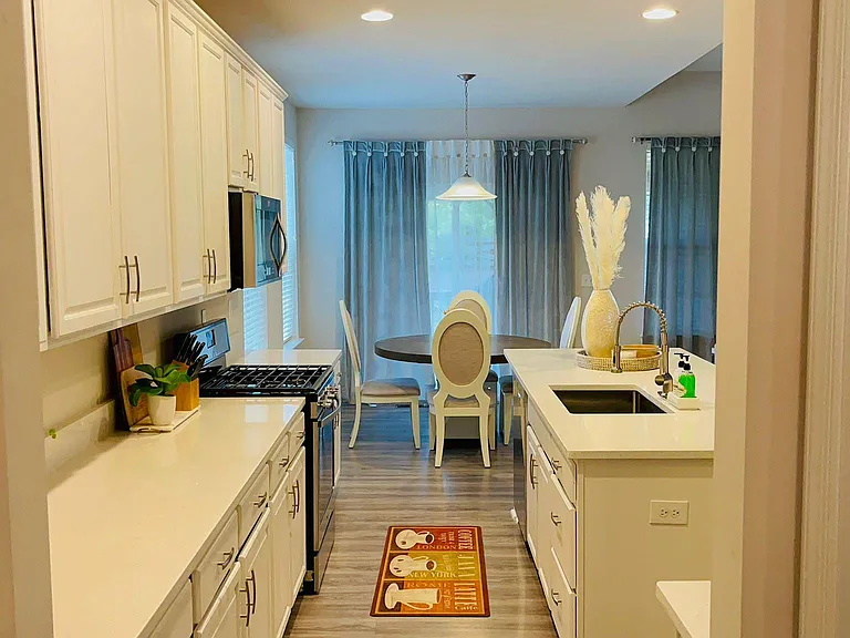 1728 Hudgins Farm Cir — Photo 3