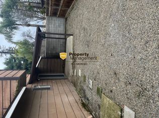 503 N Quince Ave #B, Exeter, CA 93221