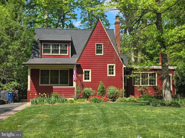 7108 Larrlyn Dr, Springfield, VA 22151