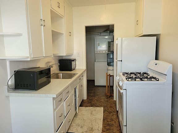 5th image of 1815 Pearl St #C