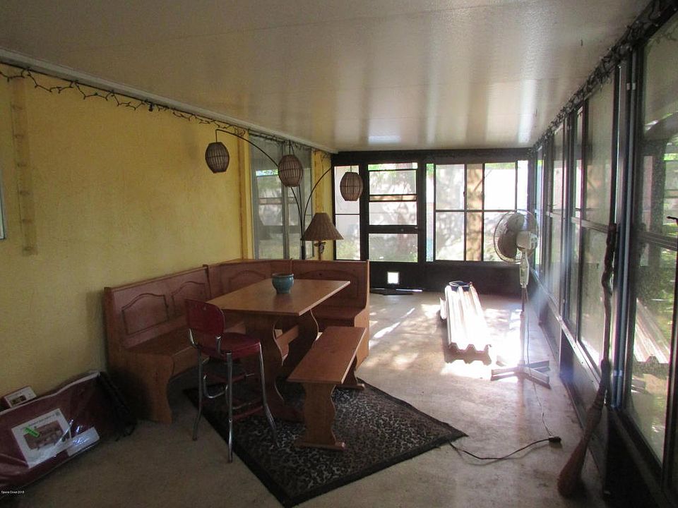 2nd image of 2053 Bradway St NE