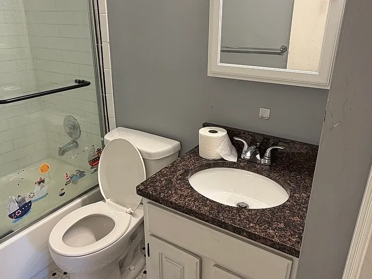 1305 Kingsbury Dr #E — Photo 10