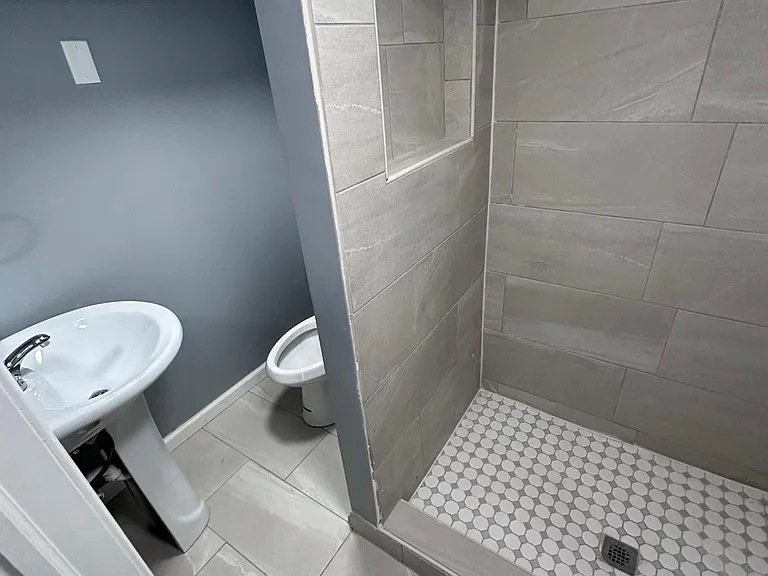 2700 W Lanvale St — Photo 7