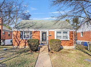 938 Olmstead Rd, Pikesville, MD 21208