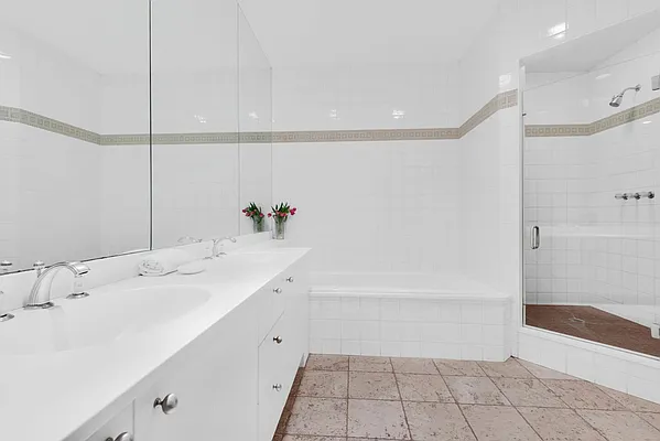 Sold by Compass | media 7