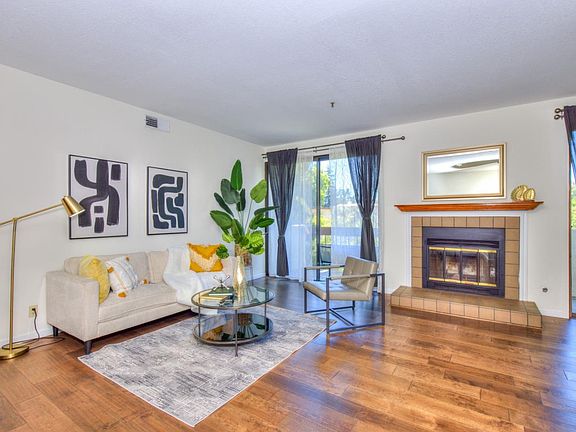 5th image of 800 N El Camino Real Unit 305