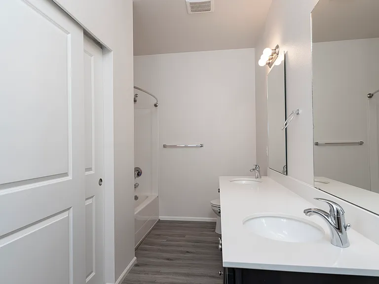 2 Bedroom 2 Bath 1100 Sq Ft 2 Bedroom 2 Bath 1100 Sq Ft