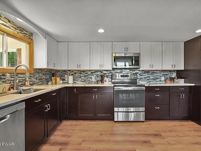 853D Spring Hill Rd — Photo 1