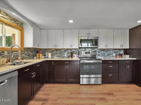 853D Spring Hill Rd, Sterling, PA 18463