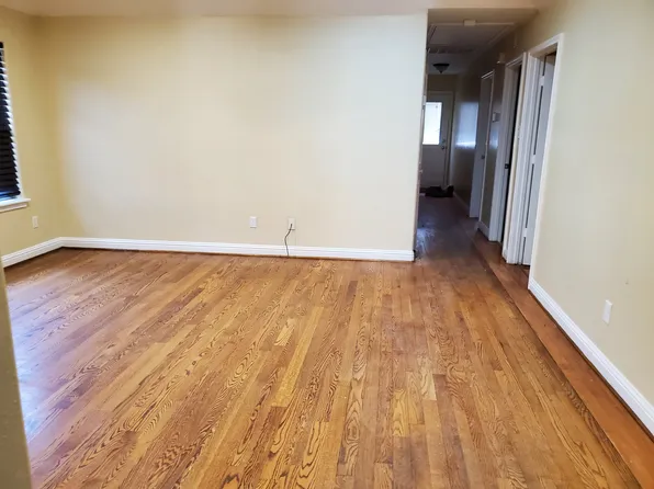 534 Firnat St, Houston, TX 77022