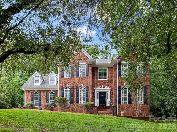 5612 Rocky Trail Ct, Charlotte, NC 28270