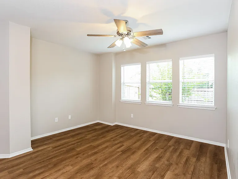 236 Starlight Dr — Photo 12