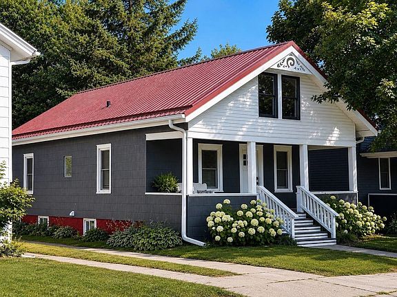 3rd image of 92 Lincoln Ave