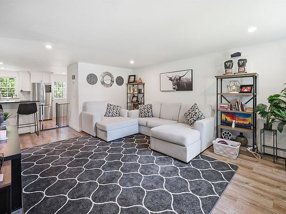 3rd image of 15 Culver Street #29