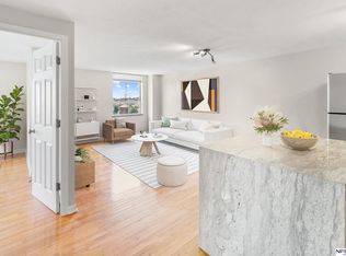 105 N 31st Ave APT 607, Omaha, NE 68131