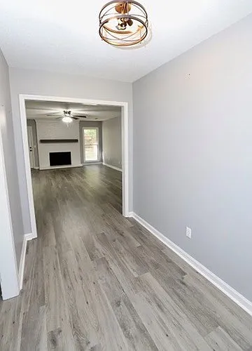 944 Twin Lakes Dr — Photo 7