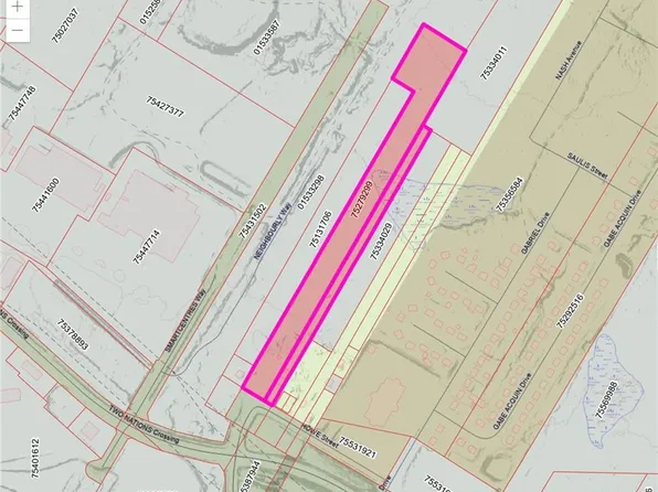 750 Howe St, Fredericton, NB E3A 0X9