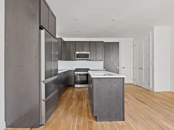 462 Maple Street image 6 of 16