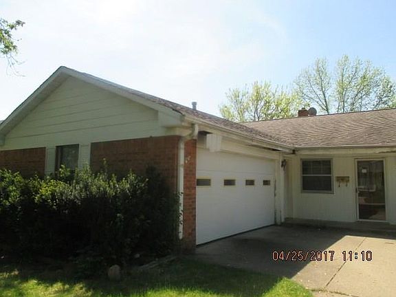 2nd image of 5803 Elaine St
