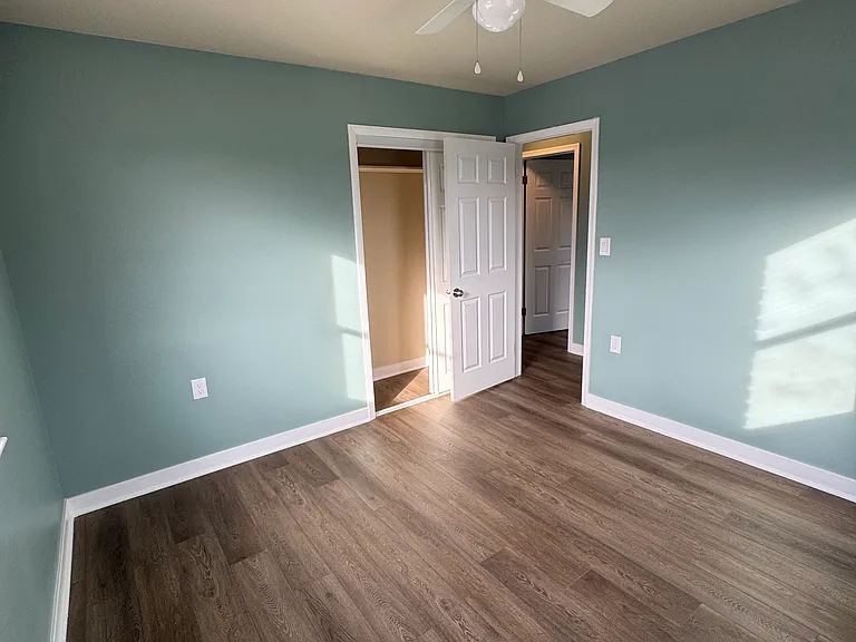 211 Clifford Dr — Photo 16