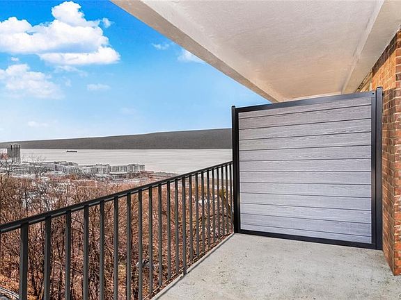 3rd image of 42 Pine St APT 5G