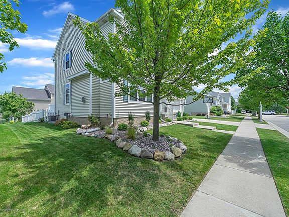 4th image of 444 Avocet Dr