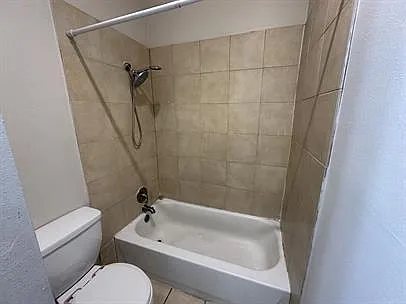 406 Hawthorne St #A — Photo 16