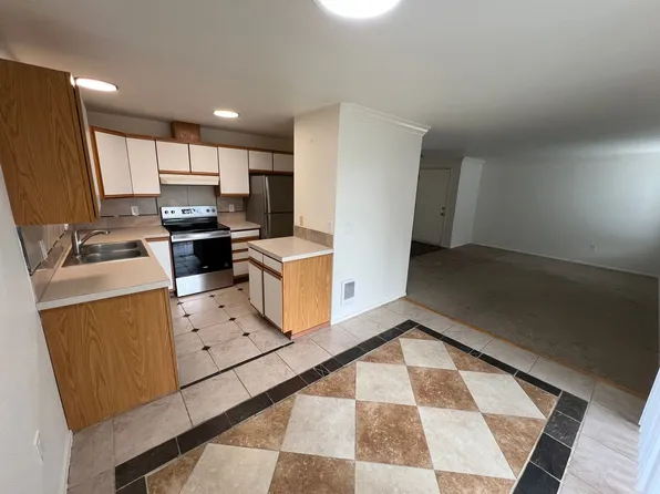 Twin Peaks Apartments