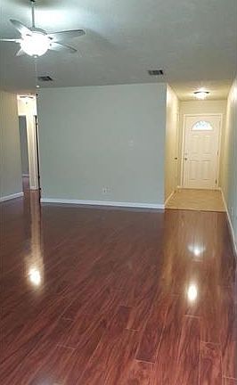 2nd image of 609 Russet Valley Dr
