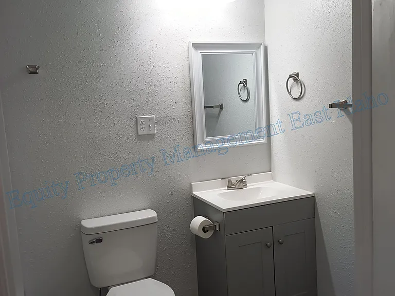 1335 S 5th Ave — Photo 33