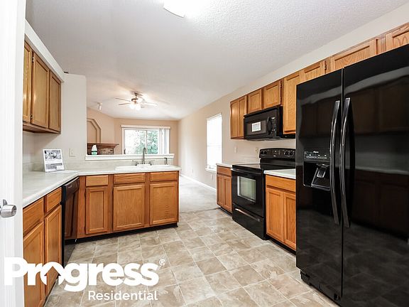 4th image of 4428 Timber Bluff Ct