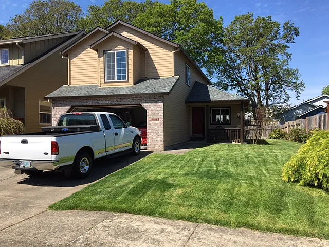 1503 SW 203rd Ave photo 1