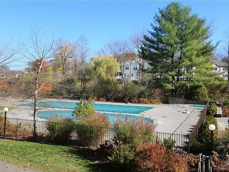 62 Fox Run — Photo 17