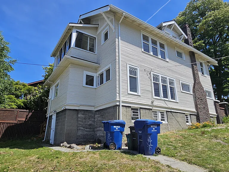 5203 12th Ave NE — Photo 32
