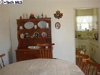 5th image of 3011 Urban Ave