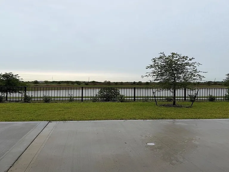 25318 Loch Doon Dr — Photo 25
