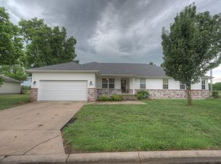 918 Briarview, Carl Junction, MO 64834