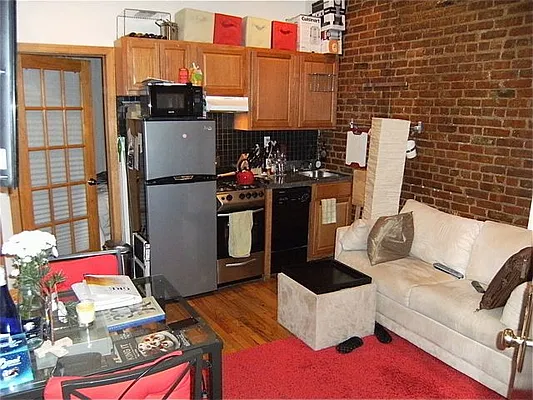 Rented by City Connections Realty | media 40