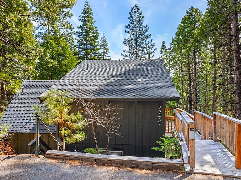 29457 Old Mono Rd — Photo 1