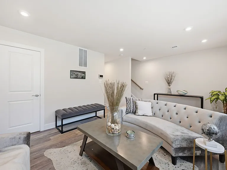 9553 Capital Ln #1 — Photo 68