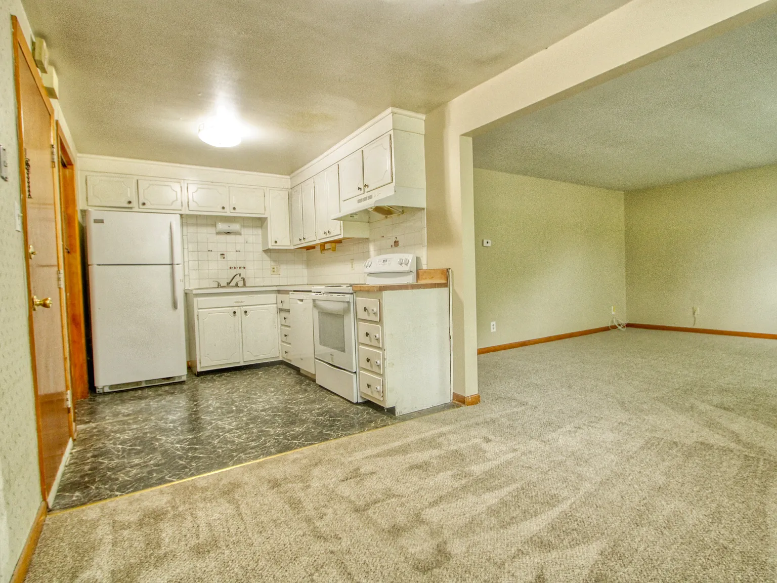 2 bed, 1100 sqft, $1,200 — Photo 1