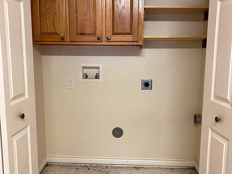 309 Laird Ln #105 — Photo 43