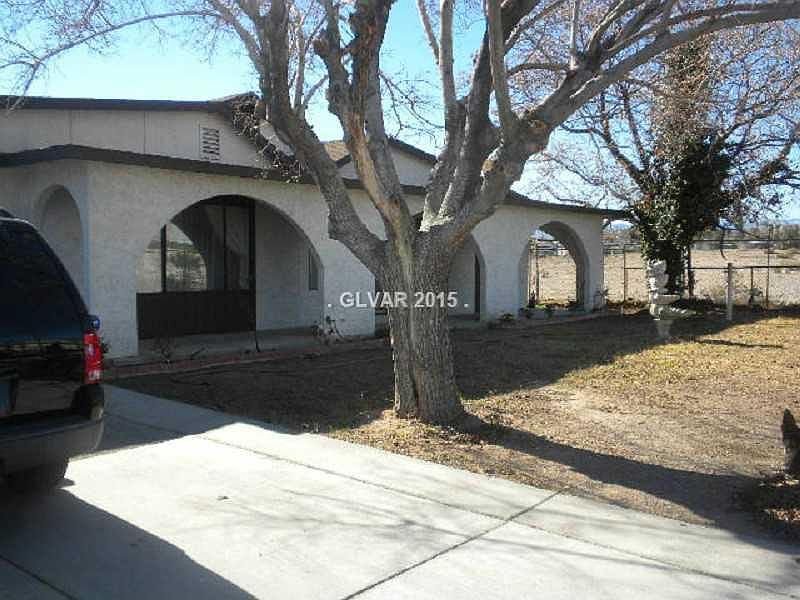 1st image of 3497 Holly Ave